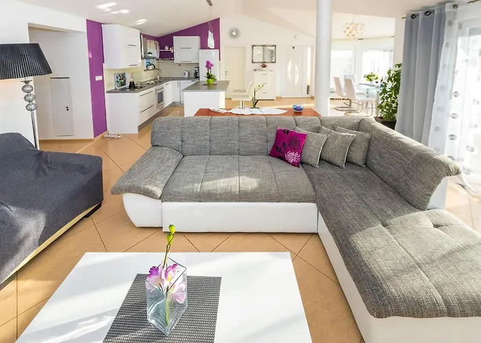 Casa de Férias Pet Friendly In Zaton (Zadar)